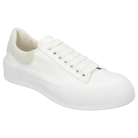 Alexander Mcqueen-Alexander McQueen Plimsoll in white-White