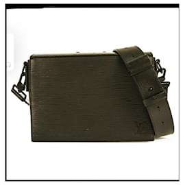 Louis Vuitton-France-Black