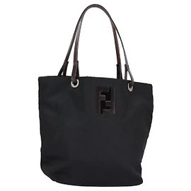FENDI Handtasche aus schwarzem Nylon Auth ep6199 Schwarz