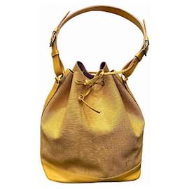 Louis Vuitton-Louis Vuitton Epi Petit Noe Shoulder Bag -Yellow