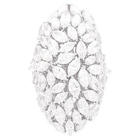 Anillo Messika, diamantes en forma de marquesa, oro blanco. Otro