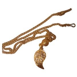 Collier Chanel Doré en Métal Doré