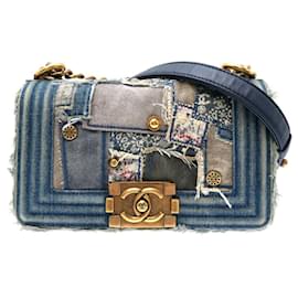Chanel-Chanel Boy Chain Shoulder Bag in Denim Blue-Blue