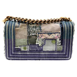 Chanel-Chanel Boy Chain Shoulder Bag in Denim Blue-Blue