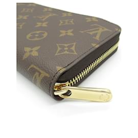 Louis Vuitton-Louis Vuitton Zippy Wallet Monogram M42616-Brown