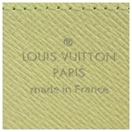 Louis Vuitton-Louis Vuitton Zippy Wallet M68664-Grey