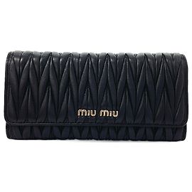 Miu Miu Matelassé Leather Wallet 5MH109 Black
