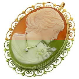 Autre Marque-K14YG Shell Cameo Pendant Brooch-Golden
