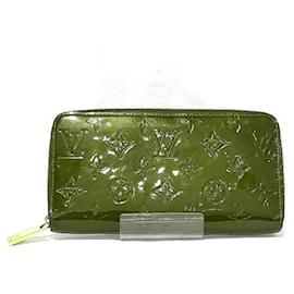 Louis Vuitton-Louis Vuitton Vernis Zippy Wallet M90200-Red