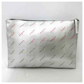 Balenciaga-Balenciaga Leather Logo Large Clutch-Silvery