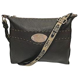 Fendi-Sac à épaule en cuir Fendi Selleria 8BT092-Marron