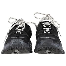 Balenciaga-Baskets à lacets Balenciaga Triple S en polyester noir-Noir