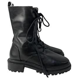 Autre Marque- Porte & Paire Lace-Up Ankle Combat Boots in Black Leather-Black
