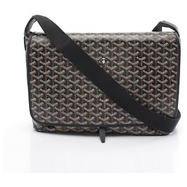Goyard Capucines MM Shoulder Bag PVC Leather Black