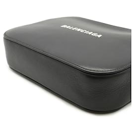 Balenciaga-Balenciaga Leather Everyday Camera Bag S-Black