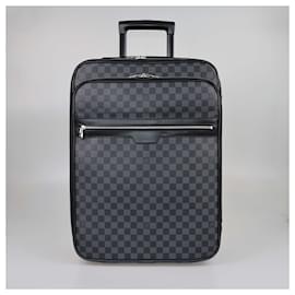 Louis Vuitton-LOUIS VUITTON Travel bags T.  Leather-Other
