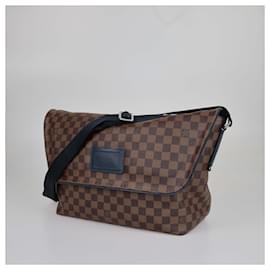 Louis Vuitton-LOUIS VUITTON Bags T.  Leather-Other