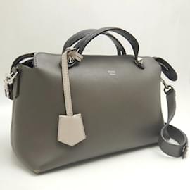 Fendi-Sac à main Fendi By the Way Medium-Marron