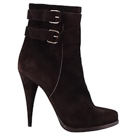 Givenchy Botas de camurça Marrom