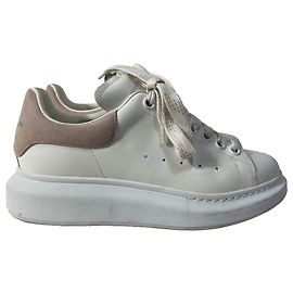 Sneakers Oversized Alexander McQueen in pelle e suede bianco Bianco Crudo