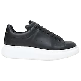 Alexander Mcqueen-Alexander McQueen Oversized Sneakers in Black Leather -Black