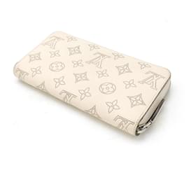 Louis Vuitton-Louis Vuitton Monogram Mahina Zippy Wallet Ivory-White