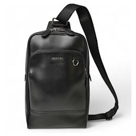 Coach-Coach Graham Leather Crossbody Bag-Black