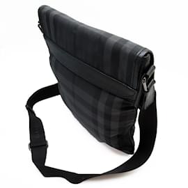 Burberry-Burberry Black Nylon and Leather Shoulder Bag-Black