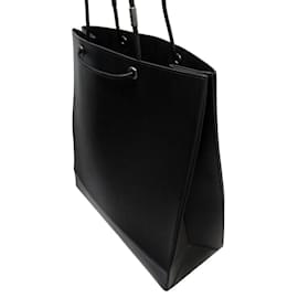 Fendi-Fendi Black Leather Handbag-Black