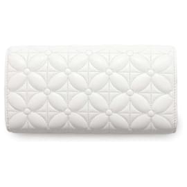 Louis Vuitton-Louis Vuitton Capucines-White