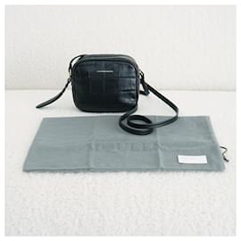 Alexander Mcqueen-Mini Camera bag-Black