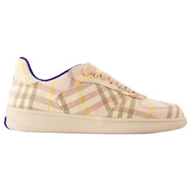 Burberry Sneakers Girls 29 IT 12 US Nova Check High Top Beige selling Pink Lace Up Shoes