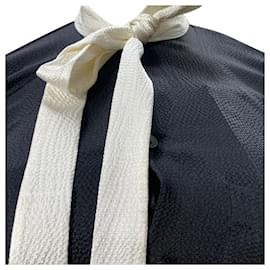 Roland Mouret- Roland Mouret Textured Ribbon Scarf Long Sleeve Bouse in Black Viscose-Black