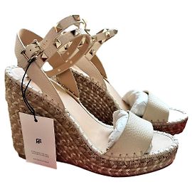 Valentino Garavani Rockstud Wedge Mules Eggshell Leather Eggshell