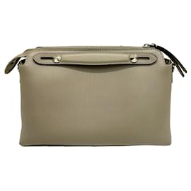 Fendi-Fendi By the Way Sac à main en cuir moyen à bandoulière-Autre