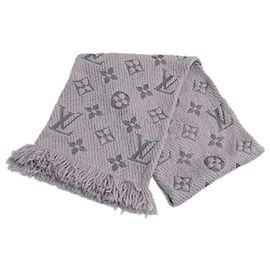 Cachecol Monogram Louis Vuitton Mania Cinza Pérola Cinza