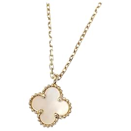 Van Cleef & Arpels-Van Cleef & Arpels Sweet Alhambra Pendant Necklace-Other