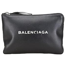 Balenciaga-Balenciaga Leather Everyday M Pouch 492465-Black