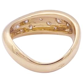 Fred-Fred ring "Mouvementée" in yellow gold, diamonds.-Other
