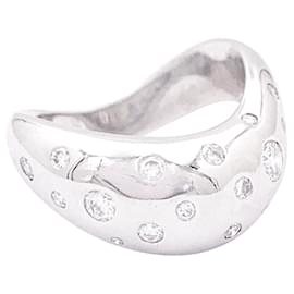 Fred-Fred ring "Mouvementée" white gold, diamonds.-Other