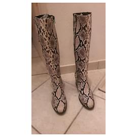 Autre Marque-New high leather boots lined with textile in gray Python color-Python print