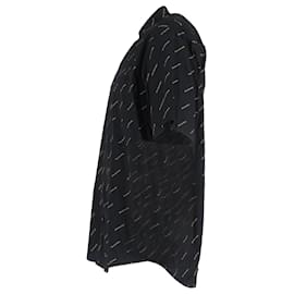Balenciaga-Camisa de manga curta em algodão preto com logo Balenciaga em toda a parte-Preto