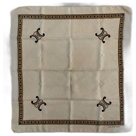 Céline Seidentuch Beige Triomphe 50x50cm Beige