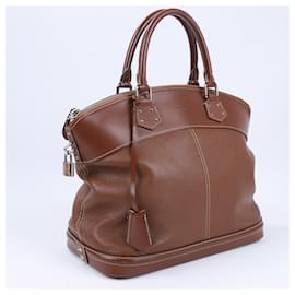 Louis Vuitton-Louis Vuitton Suhali Lockit PM Handbag in Brown M91889-Brown