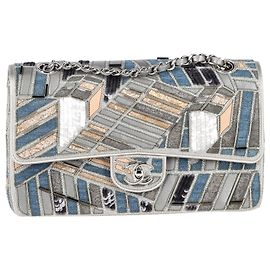 Sac à épaule Chanel Medium Classic Patchwork Double Flap en denim multicolore Gris