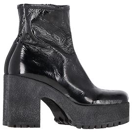 Botas de plataforma elásticas Miu Miu en cuero Naplak negro Negro