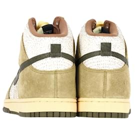 Nike-Nike Dunk High Retro Re-Raw Halloween in Khaki Leather-Green,Khaki