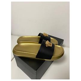 Versace-Versace Medusa Sliders-Black,Golden
