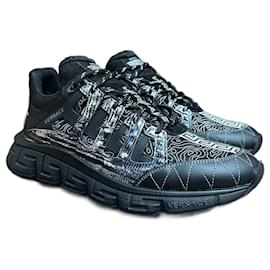 Versace-Versace Trigreca Sneakers-Black,Silvery