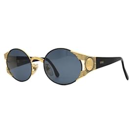 Fendi-Sunglasses-Black,Golden